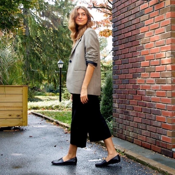 Dansko Flats Shoes Larisa Milled Leather Casual Classic Minimalist Black Chic 12 - Picture 16 of 16